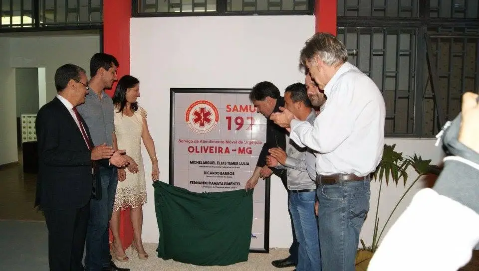 SAMU Oliveira Placa de inaguração