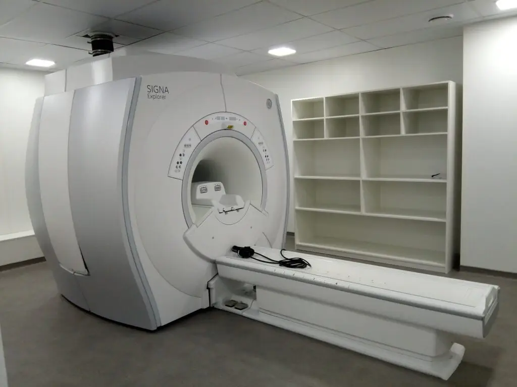 Ressonância magnética do Hospital São Judas Tadeu, em Oliveira